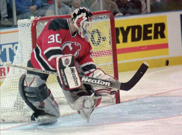 Beating the goalie Low shots hurt netminders of yesteryear AP News